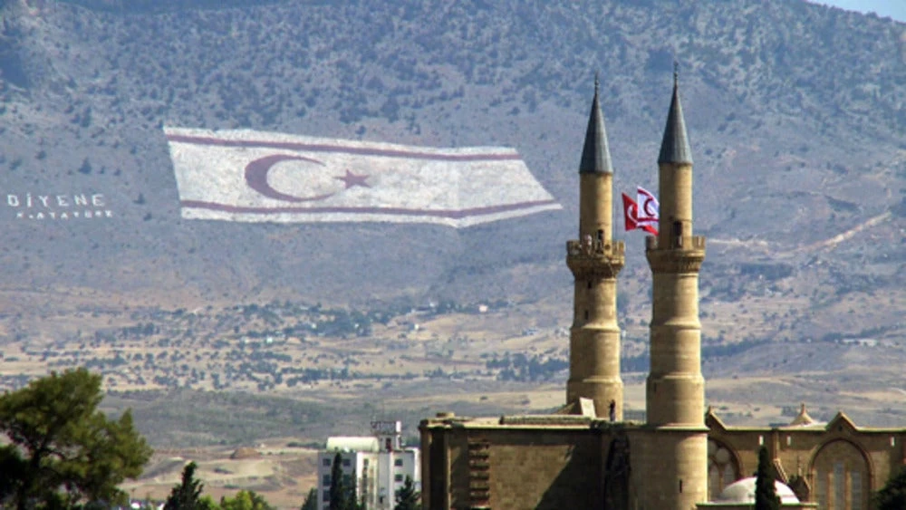 Πέντε τραυματίες από έκρηξη χειροβομβίδας σε πεδίο βολής στα Κατεχόμενα!
